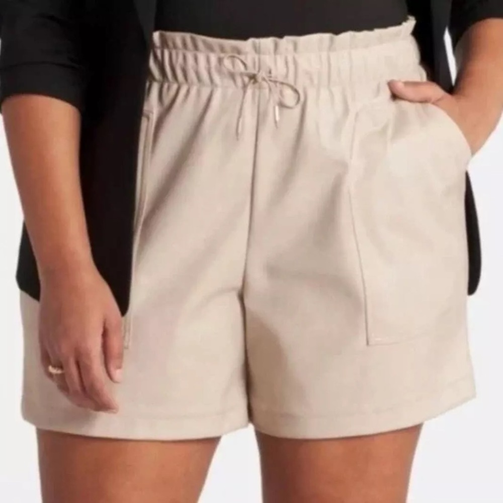 Drawstring ANTHROPOLOGIE x AVEC LES FILLES Faux Leather Paperbag Shorts fall